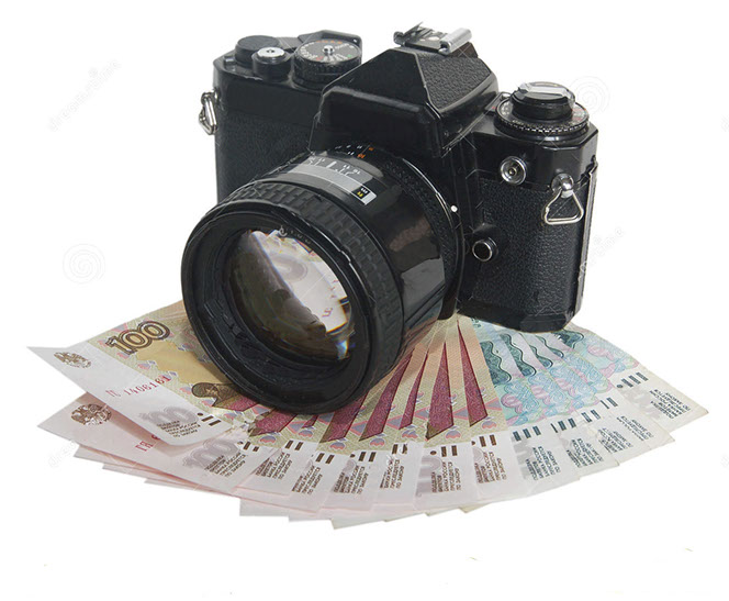 camera-money-photo-as-earnings-25809372.jpg